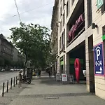 Lägenhet Blaha Art Budapest